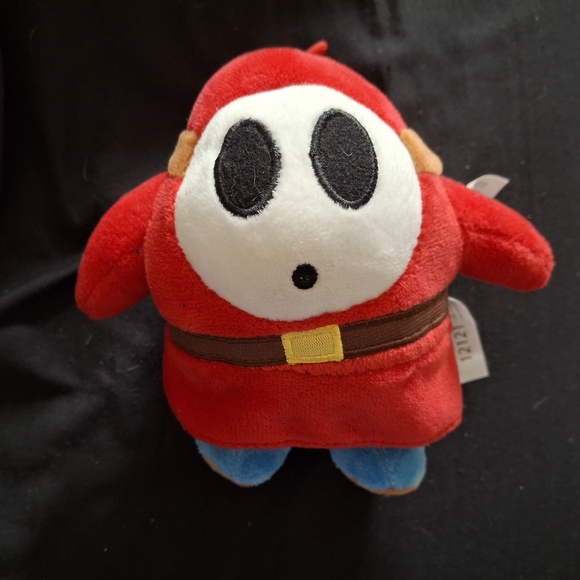 Super Mario  Shy Guy Plush Toy - Picture 2 of 3